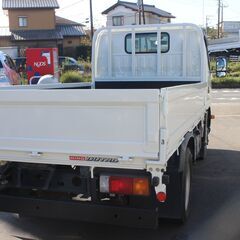 H 31 デュトロ　３トン　平ボディ　24113の画像