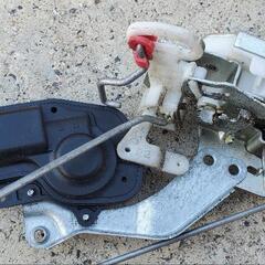 S321G アトレーワゴン  右 運転席側 ドアロックアクチュエーター?の画像