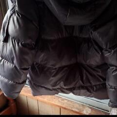 ダウンジャンパー