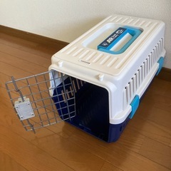 ★ペット用 キャリー 小型「美品」の画像