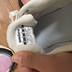 Umbro korea 韓国限定　24㎝　ホワイト/ピンク スニーカーの画像