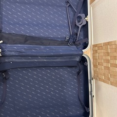 キャリーケース（タイヤなし）の画像