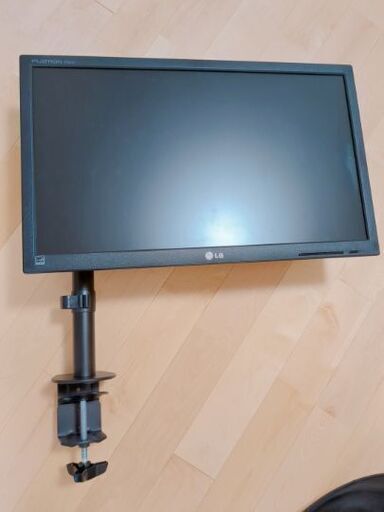 LG23インチモニター、モニターアーム
