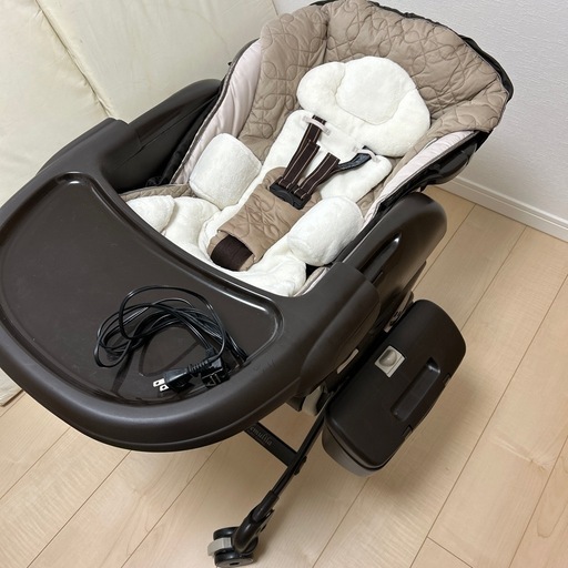 【美品】combi ネムリラオートスイング