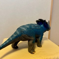 恐竜フィギュアの画像