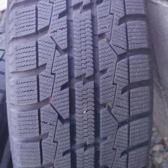 スタッドレスタイヤ 175/65R15 4本セットの画像
