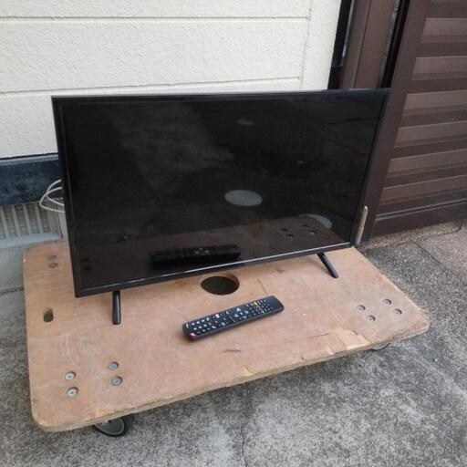 【美品】2017年製　動作OK32型3波テレビ