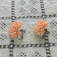 値下げ　天然珊瑚イヤリング(中古)の画像