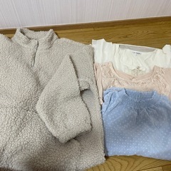 ブラウスともこもこ