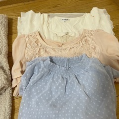 ブラウスともこもこの画像