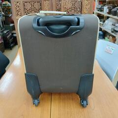 キャリーケース☆MINTON☆老舗メーカー・イングランド、ベージュ＆チャコールカラー【こちらは店舗です。浜村鹿野温泉ICから3分 買取本舗 宮本リサイクル 営業時間9～19時 定休日水曜のみ←連絡できませんm(_ _)m】の画像