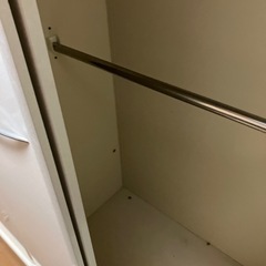 鏡付き洋服ダンスの画像