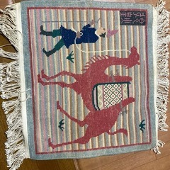 絨毯しかくの画像