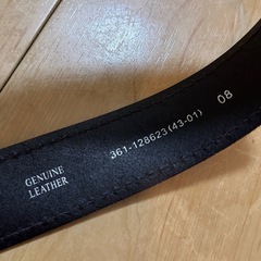ユニクロ　レザーベルト　Mの画像