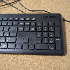キーボード　有線の画像