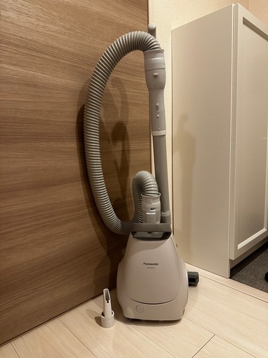 [美品] パナソニック掃除機2022年製