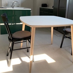 IKEA★おしゃれなダイニングテーブルの画像