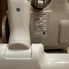 [美品] パナソニック掃除機2022年製の画像