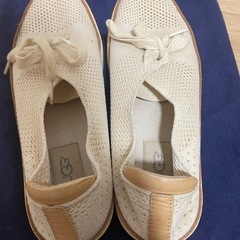 UGG スニーカー