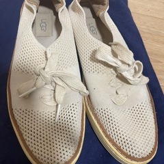 UGG スニーカーの画像