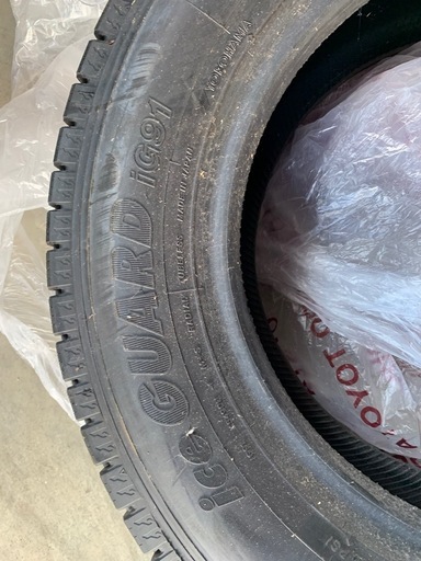 16インチトラック用スタッドレスタイヤ６本