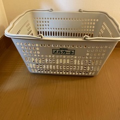 カゴ