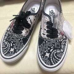 vansバンダナ柄スニーカー