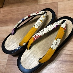京都ゆうび　草履？下駄？美品