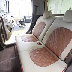 【売約済】H27年式スズキ　アルトラパンショコラ　ショコラX　ナビ　ワンセグＴＶ　専用合皮シート　専用革巻きステアリング　スマートキー２個　ＨＩＤヘッドライト　オートエアコン　アイドリングストップ　電格ミラー　盗難防止システム　衝突安全ボディ　１４インチアルミの画像