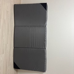 ニトリ　3つ折りマットレスの画像