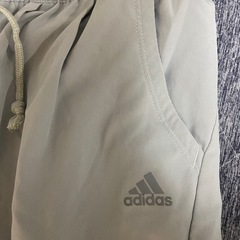 adidas スポーツパンツＬサイズの画像