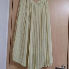 UNIQLO プリーツスカート