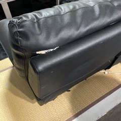 【11/24迄】【定価131,890円】3人用 電動 本革 テーブル付き リクライニングソファ ビリーバー の画像