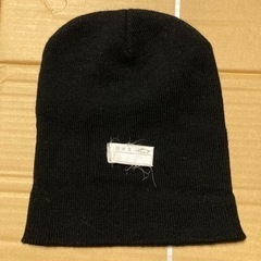 キッズ　ジュニア　ニット帽　ビーニー　黒の画像