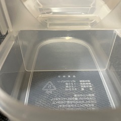 プラ容器　おまけ付きの画像