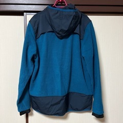 ワークマン　パーカーの画像