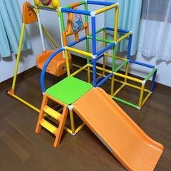 アンパンマン　
ブランコ滑り台ジャングルジム