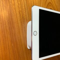 バッテリー新品　Apple　iPad mini　第4世代　32GB 　明日で削除