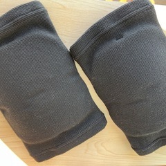 膝用サポーター（左右ペア）1セット