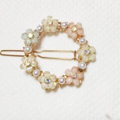 花のカラフルなヘアピン4種　 アクセサリー　髪飾り　髪留め　ヘアアクセサリーの画像