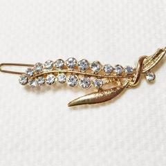 花のカラフルなヘアピン4種　 アクセサリー　髪飾り　髪留め　ヘアアクセサリーの画像