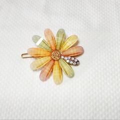 花のカラフルなヘアピン4種　 アクセサリー　髪飾り　髪留め　ヘアアクセサリーの画像