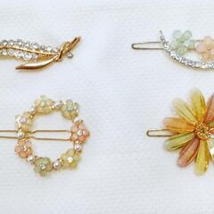 花のカラフルなヘアピン4種　 アクセサリー　髪飾り　髪留め　ヘア...