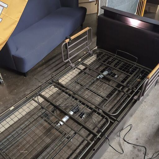 伊勢崎店【現状品】gi11-4 電動リクライニングベッド 錦之堂インターナショナル