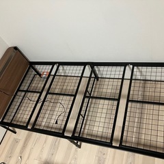 【お譲り先決まりました】コンセント付き 木製スチールアイアンベッ...