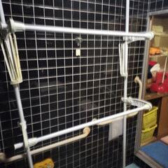 壁面つっぱり物干しの画像