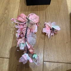髪飾りの画像