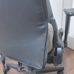 ゲーミングチェアの画像