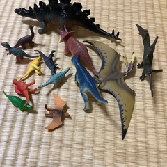恐竜のおもちゃ
