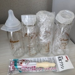 哺乳瓶　ピジョン　母乳実感　乳頭ブラシ付きの画像